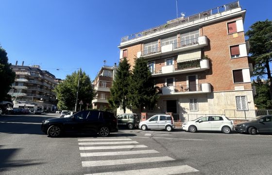 Trilocale in vendita