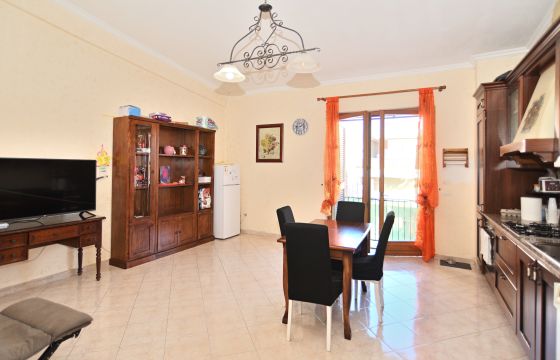 Trilocale in vendita