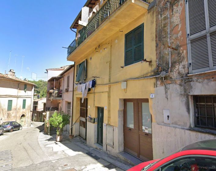 Via delle Cartiere, 7