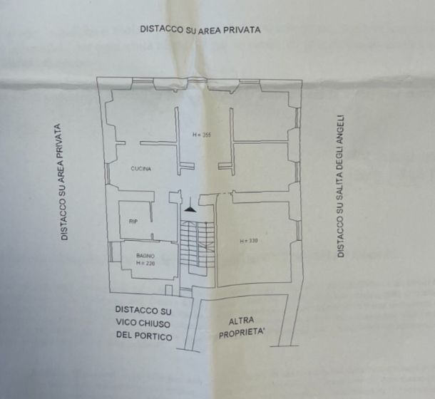 Salita degli Angeli, 13