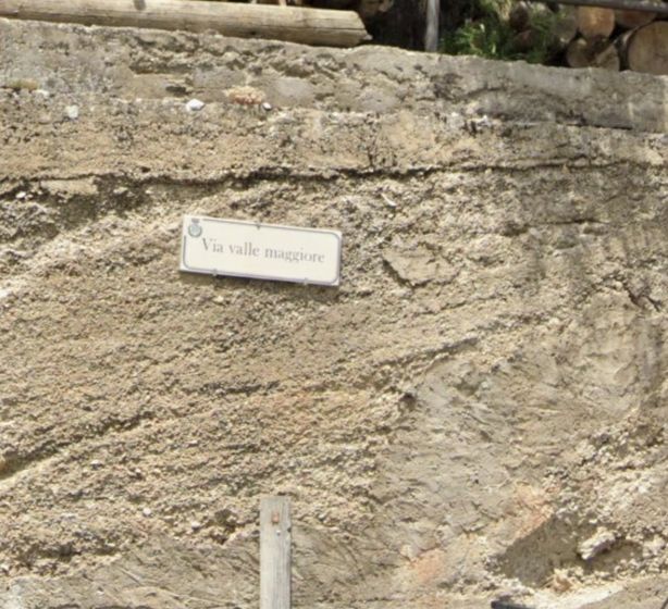 Via Calcagni, Lucoli