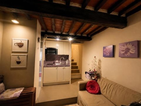 Via Firenze, 3 - Semproniano