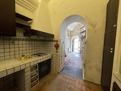 Via Scavata, 26