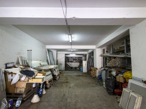 Viale dei Bizantini, 75