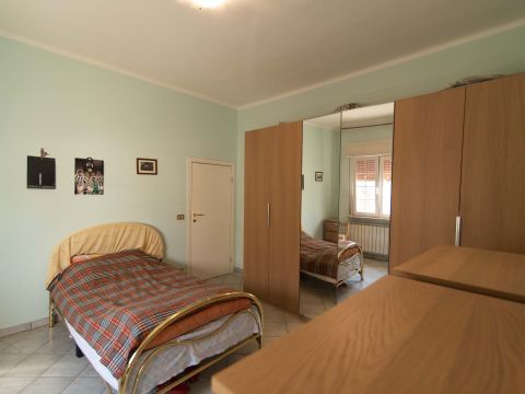 Via Lenze, 13