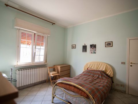 Via Lenze, 13