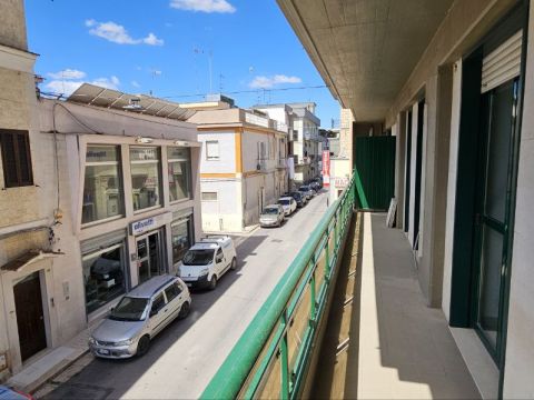 Viale Paolo Borsellino, 53