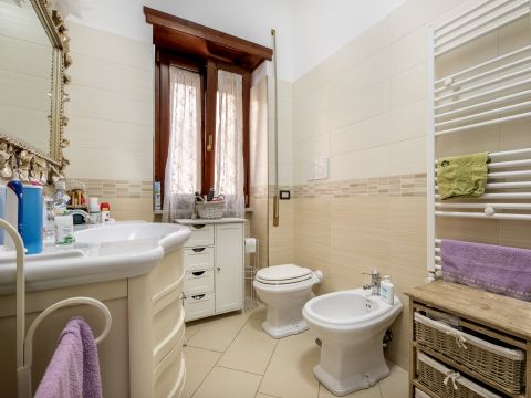 Via Mirabella Eclano, 41