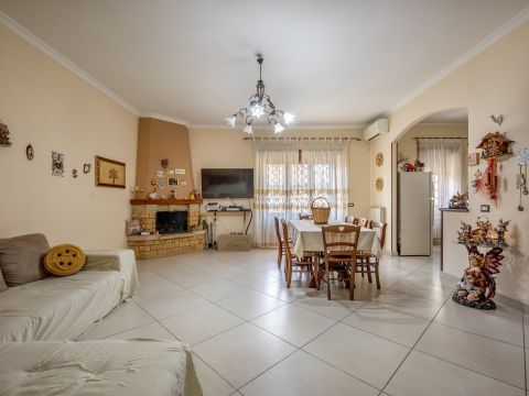 Via Mirabella Eclano, 41