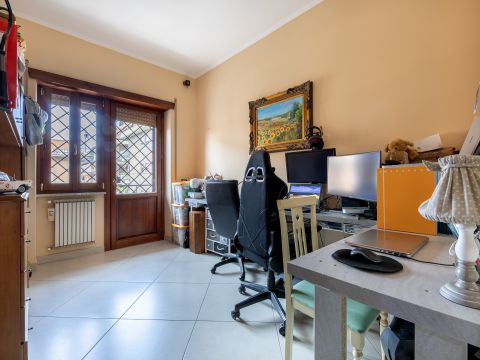 Via Mirabella Eclano, 41