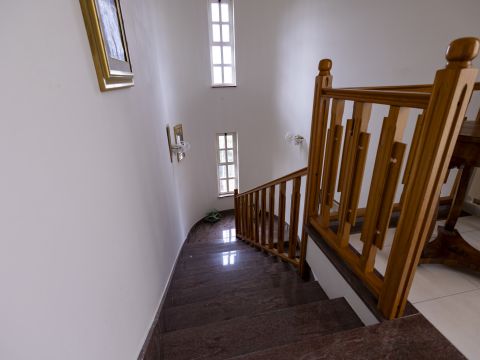 Via Francesco Caporale, 21