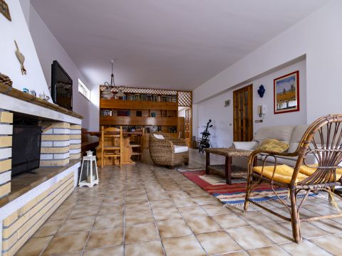 Via Francesco Caporale, 21