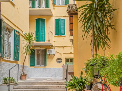 Via S. Paolo, 24
