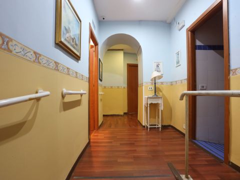 Via Luigia Sanfelice, 7