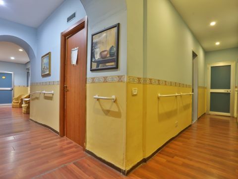 Via Luigia Sanfelice, 7