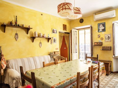 Via Sant'Ambrogio, 3