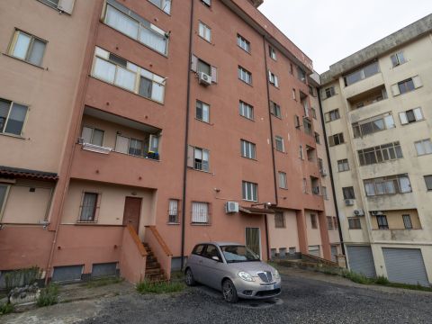 Viale Barlaam da Seminara, 27