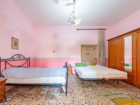 Via Nocerelle, 17
