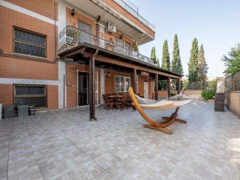 Via Samugheo, 49