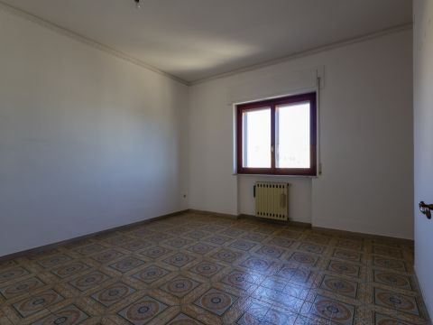 Via Italia, 19