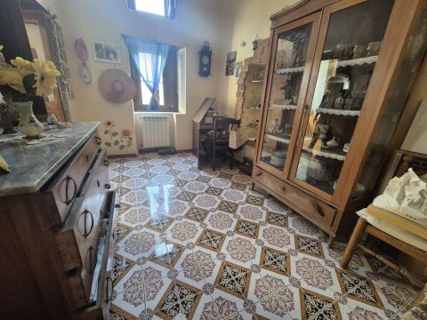 Via Mortaro, 26