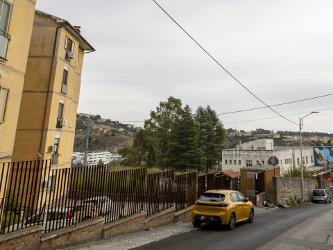 Via Domenico Marincola Pistoia, 283