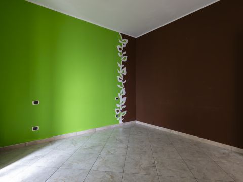 Largo Raffaele Marincola Cattaneo, 33