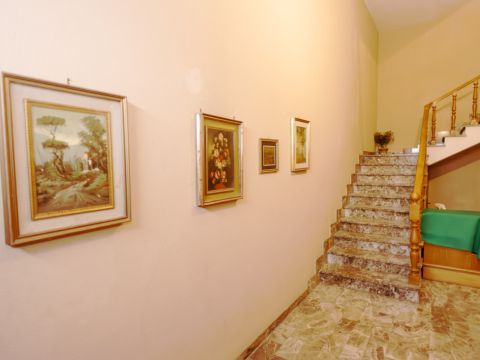 Via Asmara, 1