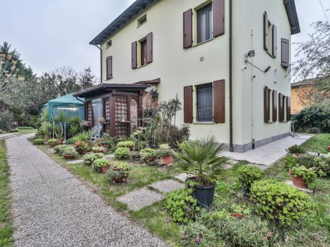 Via Canalazzo, 73