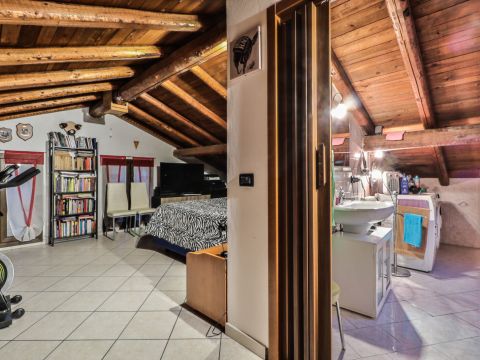 Via Canalazzo, 73