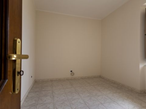 Viale Vincenzo Gattoleo, 127