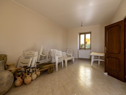 Viale Vincenzo Gattoleo, 127