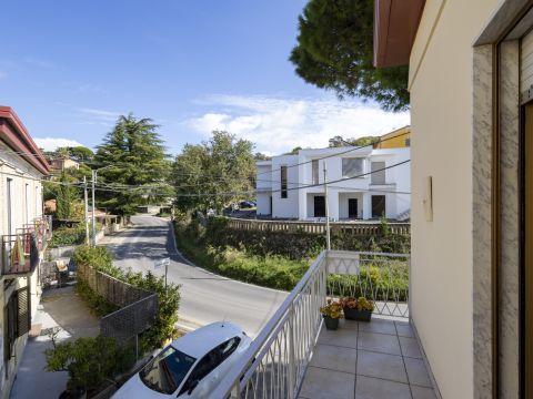 Viale Vincenzo Gattoleo, 127