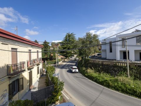 Viale Vincenzo Gattoleo, 127