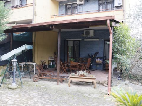 Via Alassio, 16