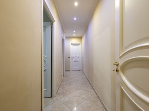 Via Bambinello Gesù, 5