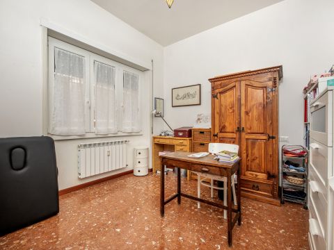 Via Giuseppe Troiani, 13