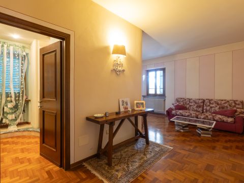 Via Giuseppe Verdi, 14