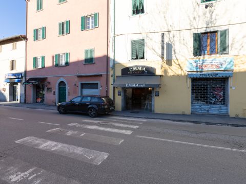 Via Lucchese, 31
