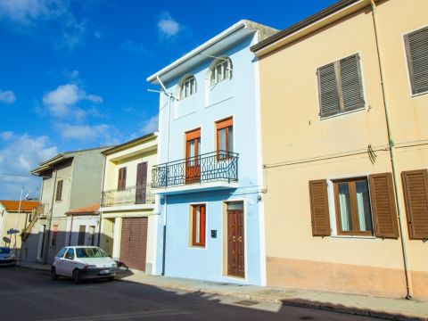 Via Cesare Battisti 20