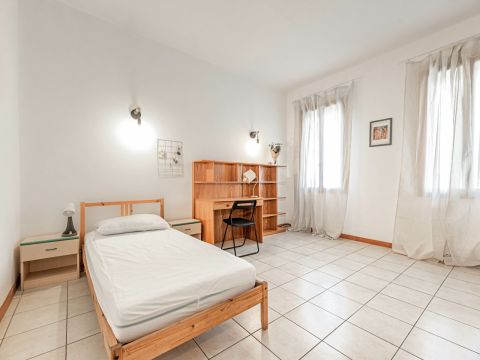 Via Tunisi, 11