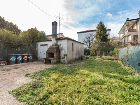 Via Tunisi, 11