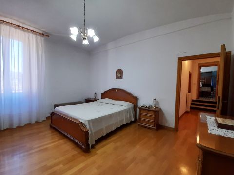 Via S. Angelo Piaggia 5