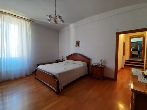 Via S. Angelo Piaggia 5
