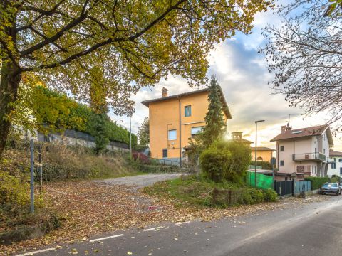 Via Rosciano, 28/30