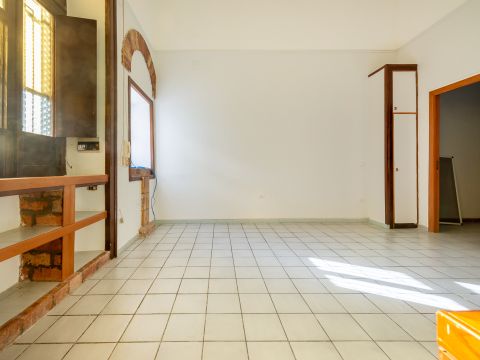 Via Alessandro Manzoni, 28