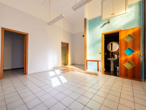 Via Alessandro Manzoni, 28