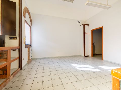Via Alessandro Manzoni, 28