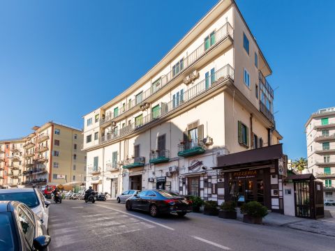 Via Alessandro Manzoni, 28