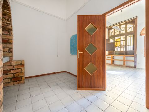 Via Alessandro Manzoni, 28